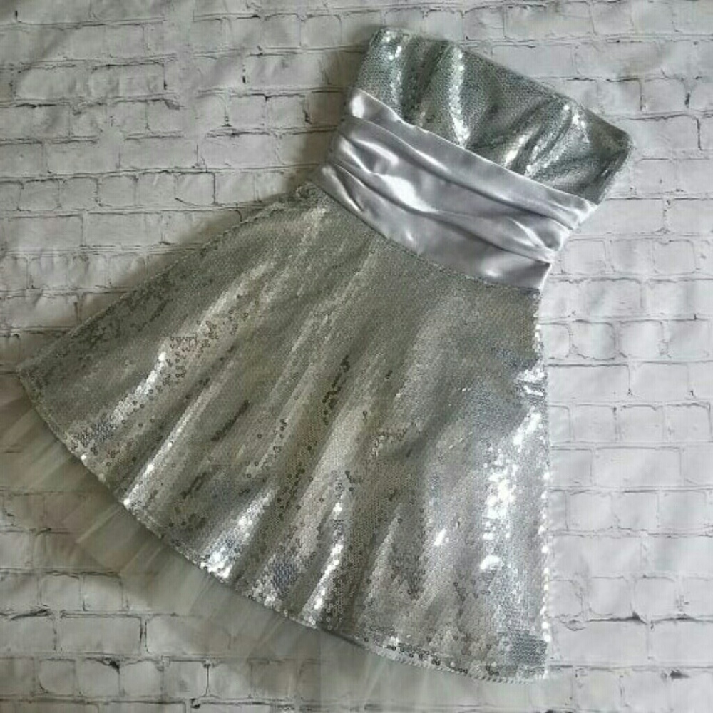 Masquerade Silver Sequin Strapless Dress Size 3/4